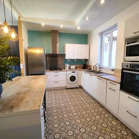 Garona 6 Pers Avec Billard Proche Pyrenees Cazeres