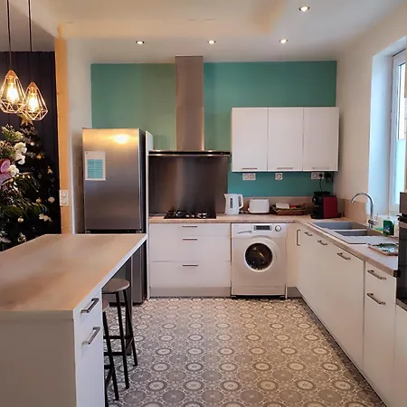 Holiday home Garona Avec Billard Proche Pyrenees