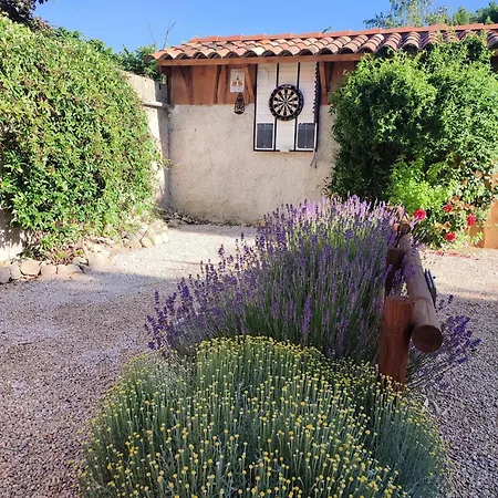 Holiday home Garona Avec Billard Proche Pyrenees