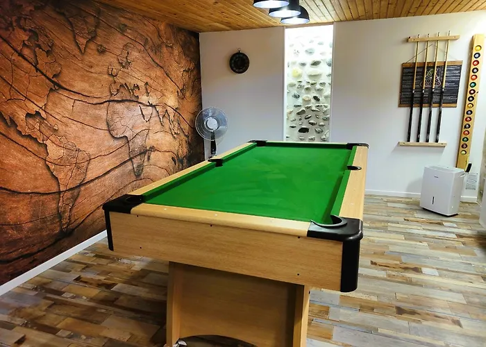 Garona 6 Pers Avec Billard Proche Pyrenees * Cazeres