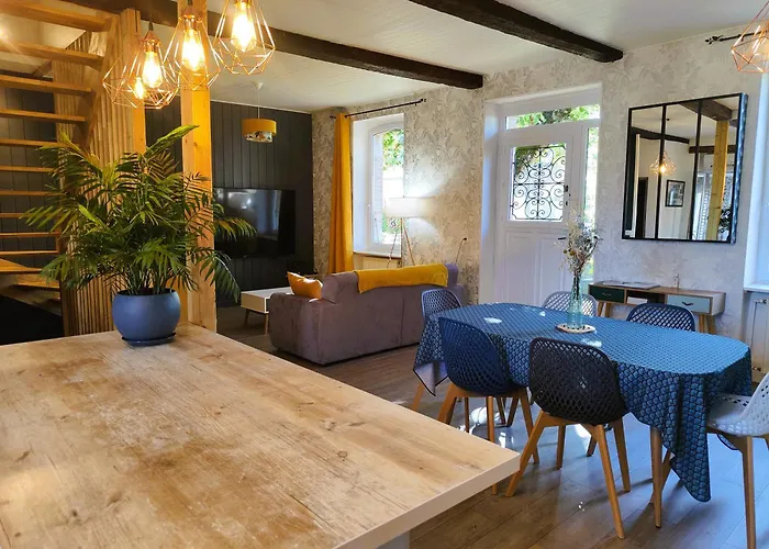 Garona 6 Pers Avec Billard Proche Pyrenees 度假居